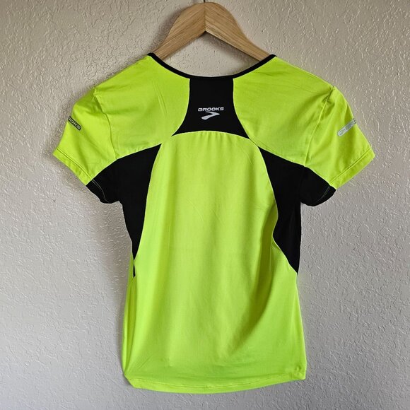 Brooks Kids Neon Yellow & Black Athletic Shirt Size M With Reflective Accents - Picture 4 of 6